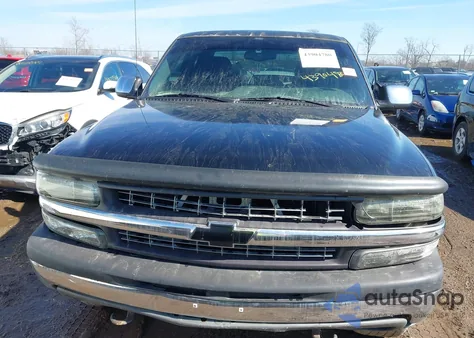 2002 Chevrolet Silverado 1500 Ls z USA, uszkodzony, nr VIN 2GCEK19T921392552